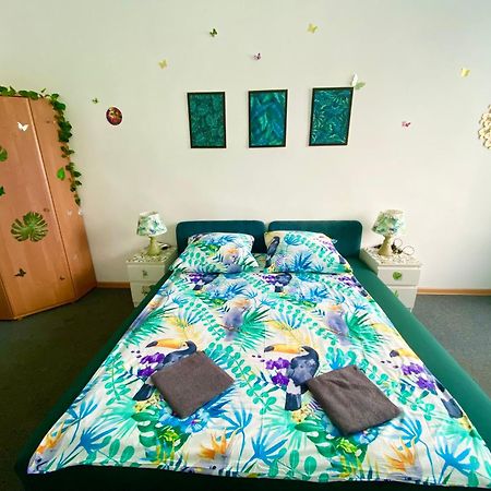 Jungle Rooms Gdansk Luaran gambar