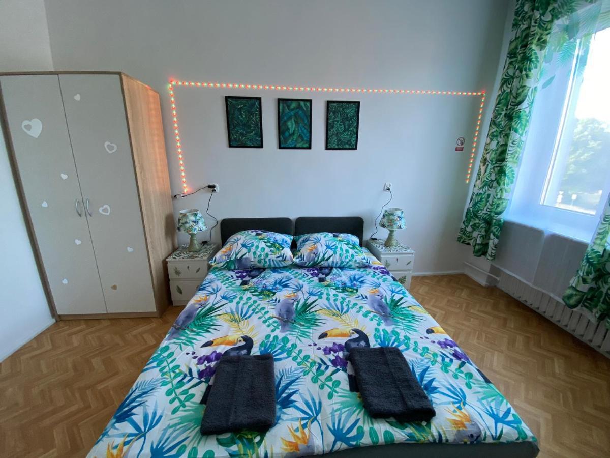 Jungle Rooms Gdansk Luaran gambar
