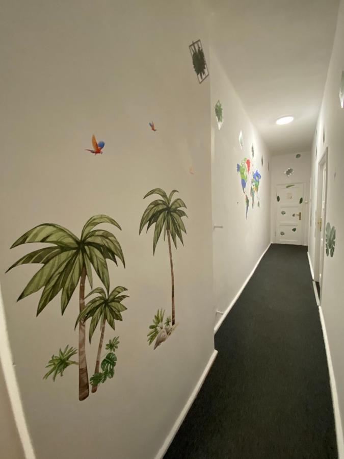 Jungle Rooms Gdansk Luaran gambar