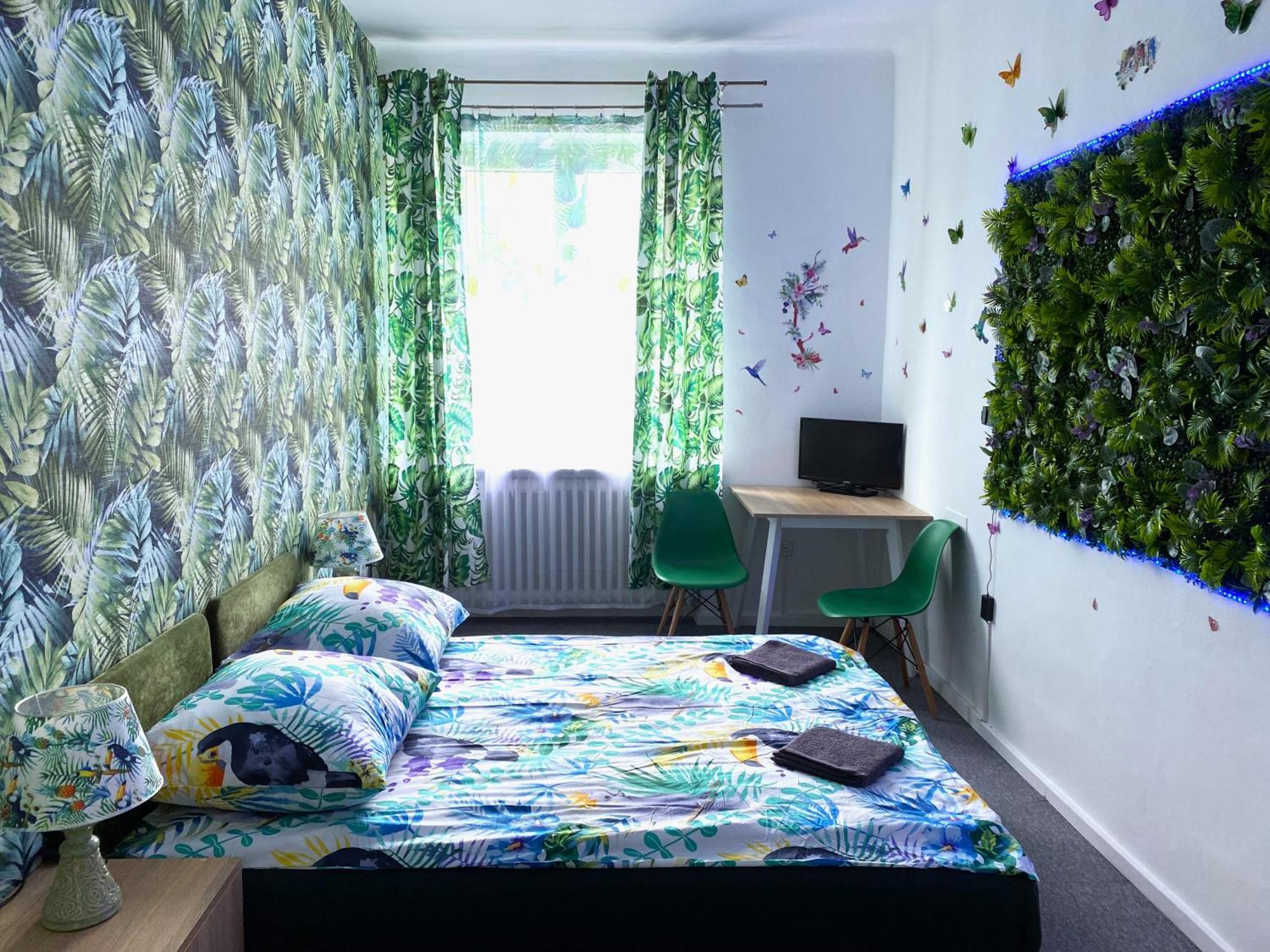Jungle Rooms Gdansk Luaran gambar